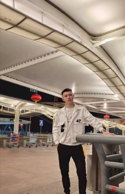 猕猴的第一张照片--海南认干亲服务网